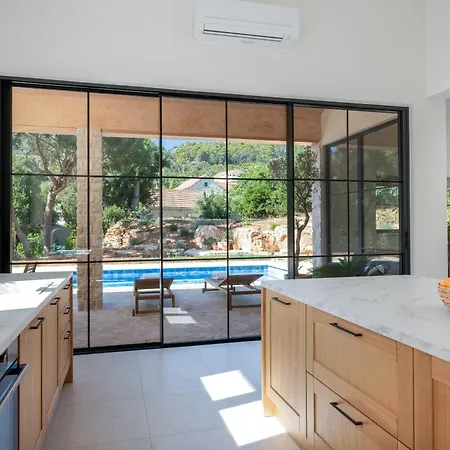 Villa Three Little Birds Vrbanj