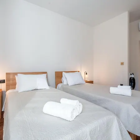 Three Little Birds Villa *